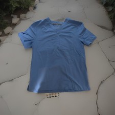 Fabletics Scrub Top Men's L Ceil Blue Helix 1-Pocket V-Neck Breathable Medical