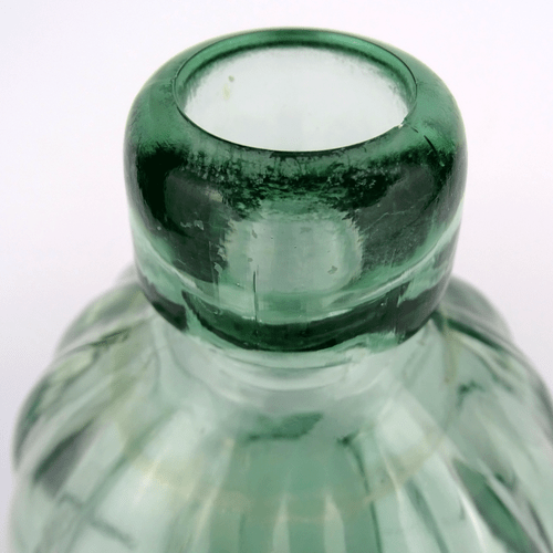 Alte Flasche Hellgrün geripptes Glas Antique Ribbed Aqua Glass Bottle um 1900 - Bild 2 von 6