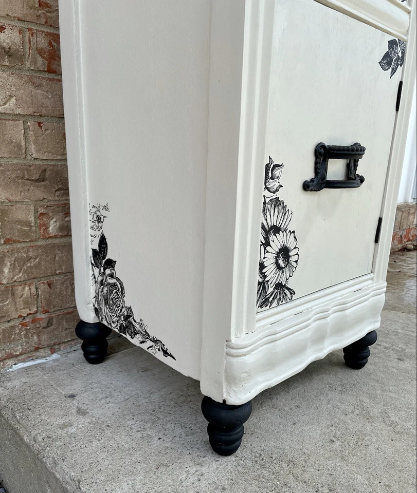 Antigua mesita de noche Art Deco cascada mesa auxiliar, mesa Shabby Chic restaurada Foto 2 de 4