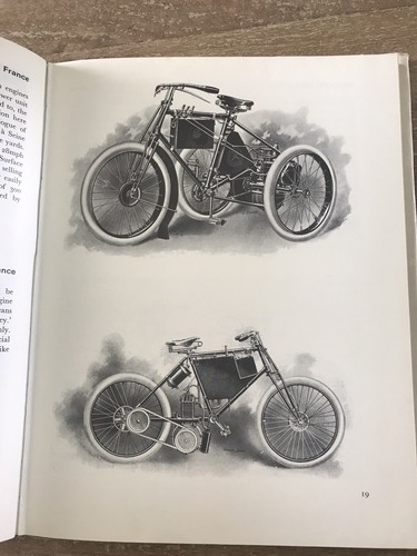 BOB Holliday Motorcycle Panorama 1975 Vintage Book Design and Development - Foto 3 di 5