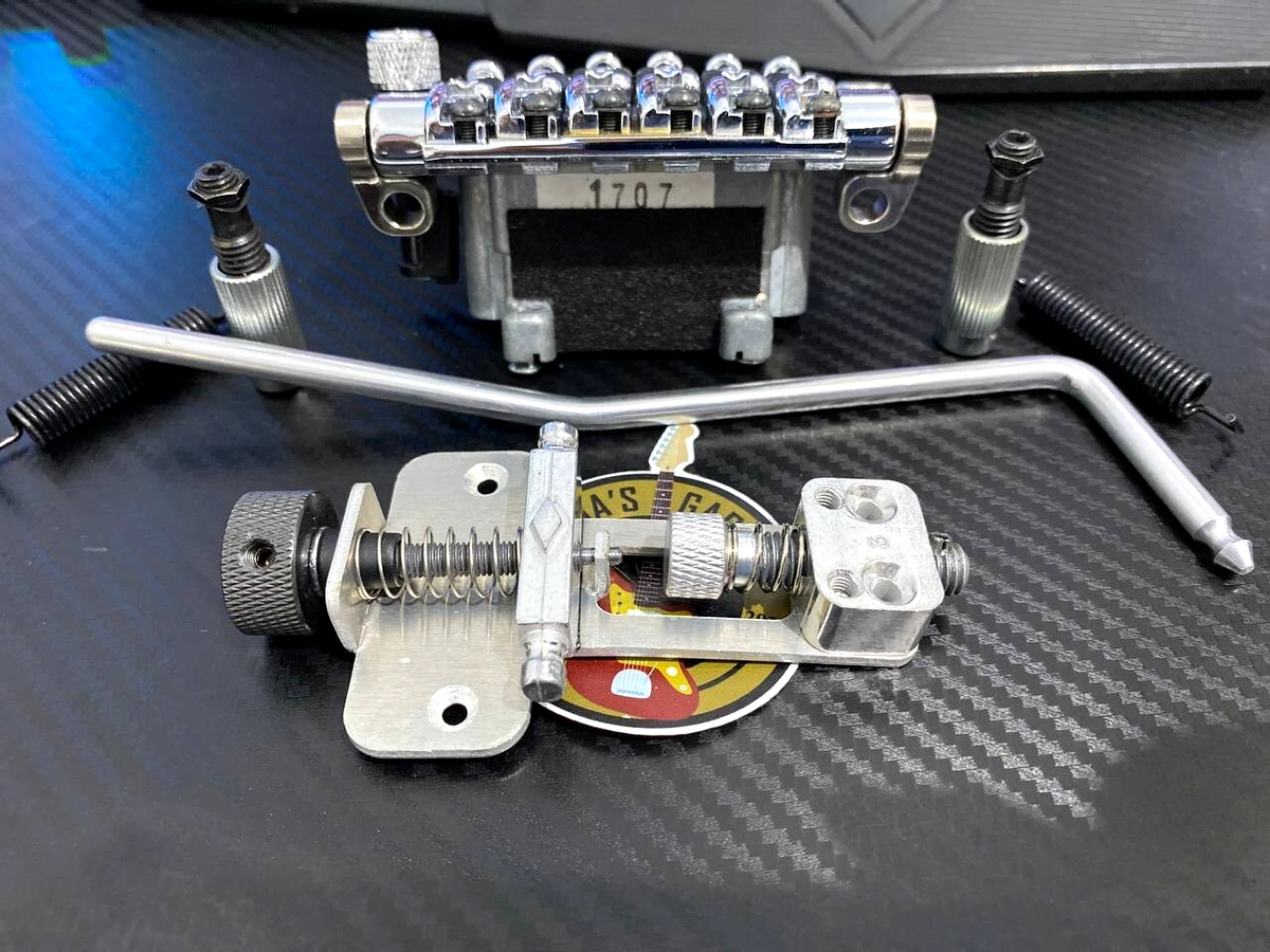 テン　ポラロイド Ibanez Edge Zero II Tremolo Bridge, Spring Hook Ver