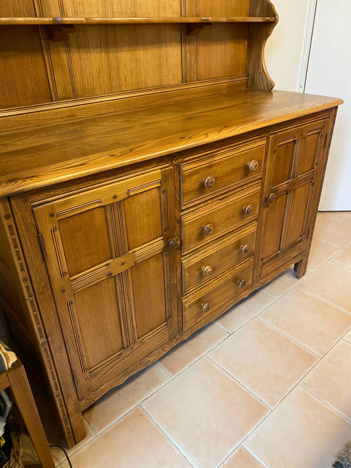 Ercol Welsh Dresser 4 Drawers 2 Cupboards Shelving Golden Dawn Finish