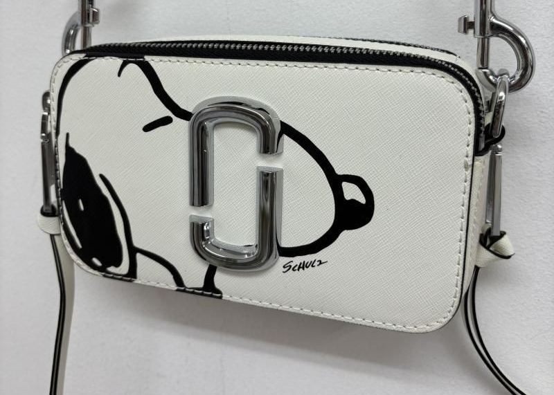 Marc Jacobs Peanuts Snoopy Shoulder Bag logo zip fashion