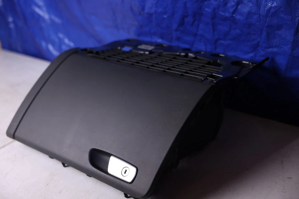 Audi A4 Allroad 2013-2016 tablero guantera compartimento almacenamiento negro OEM Foto 3 de 4