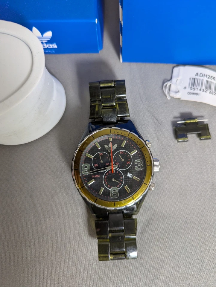 Adidas Originales Adh2562 Reloj Unisex Cambridge Verde Cronógrafo Translúcido... Foto 2 de 4