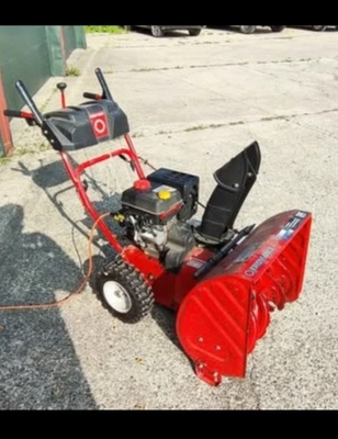 #ad TROY BILT 2410 SNOW BLOWER 24 INCH ELECTRIC START SELF PROPELLED $650.00