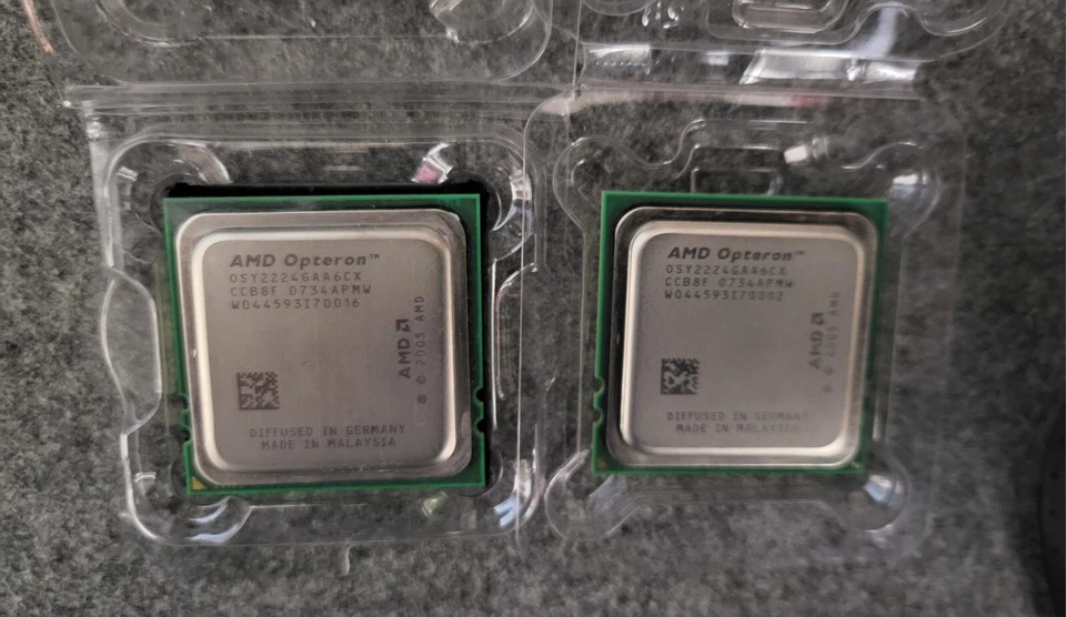 Matched Pair AMD Opteron 2224 SE DualCore CPU 3.2GHz Sockel 1207 (OSY2224GAA6CX)
