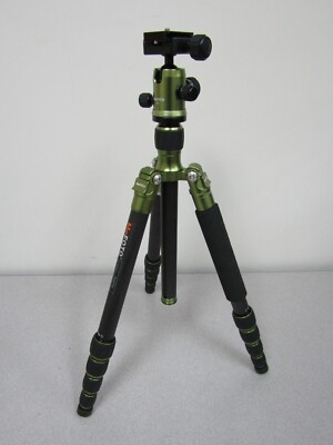 MeFOTO RoadTrip C1350Q1G Travel Tripod Kits - Green -  Max Load 17.6 lb 