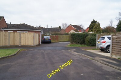 Foto 6x4 Parkplatz vor Lomond in der Nähe von East Oakley c2014