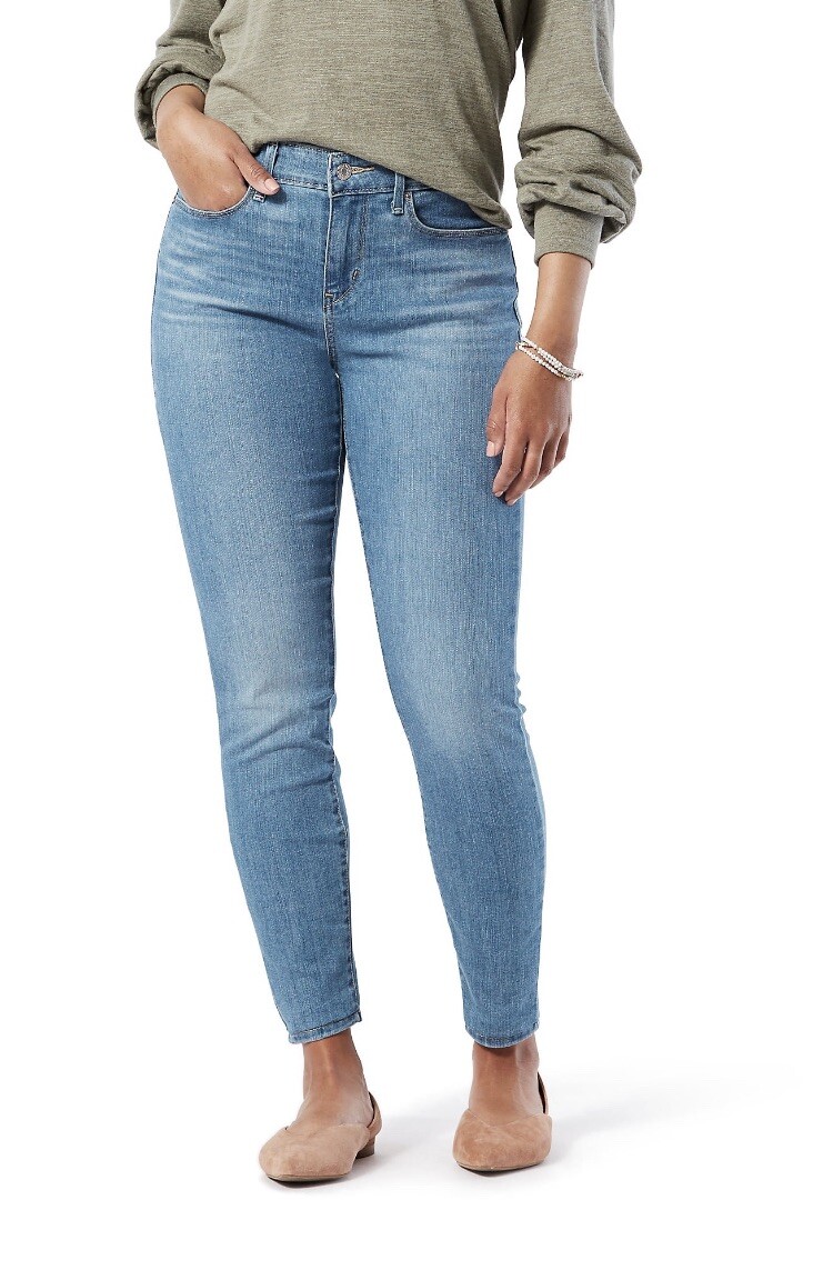 Signature By Levis Strauss & Co Women Mid Rise Skinny Jeans