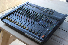 Yamaha MX12/4 Mixer Analogico Console di Mixaggio 12 Canali Studio Live Teste...