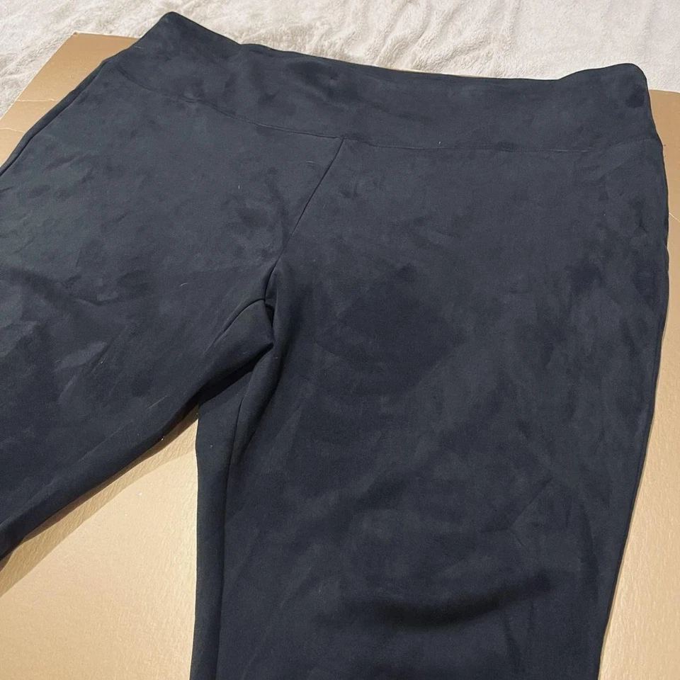 Slim-sation Black Velvet Faux Suede Cropped Leggings Plus Size 3X - Image 4 of 4