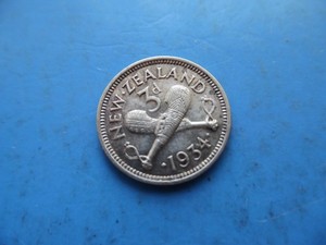 New Zaeland . Higher grade, silver 3 pence. 1934
