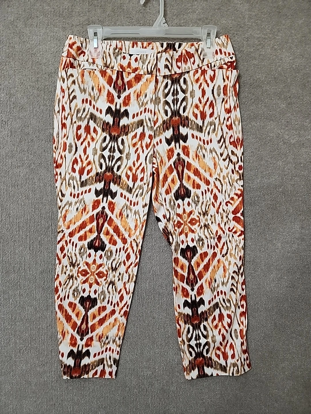 Chicos Capri Pants Womens 0 US 4 White Orange Pattern Stretch