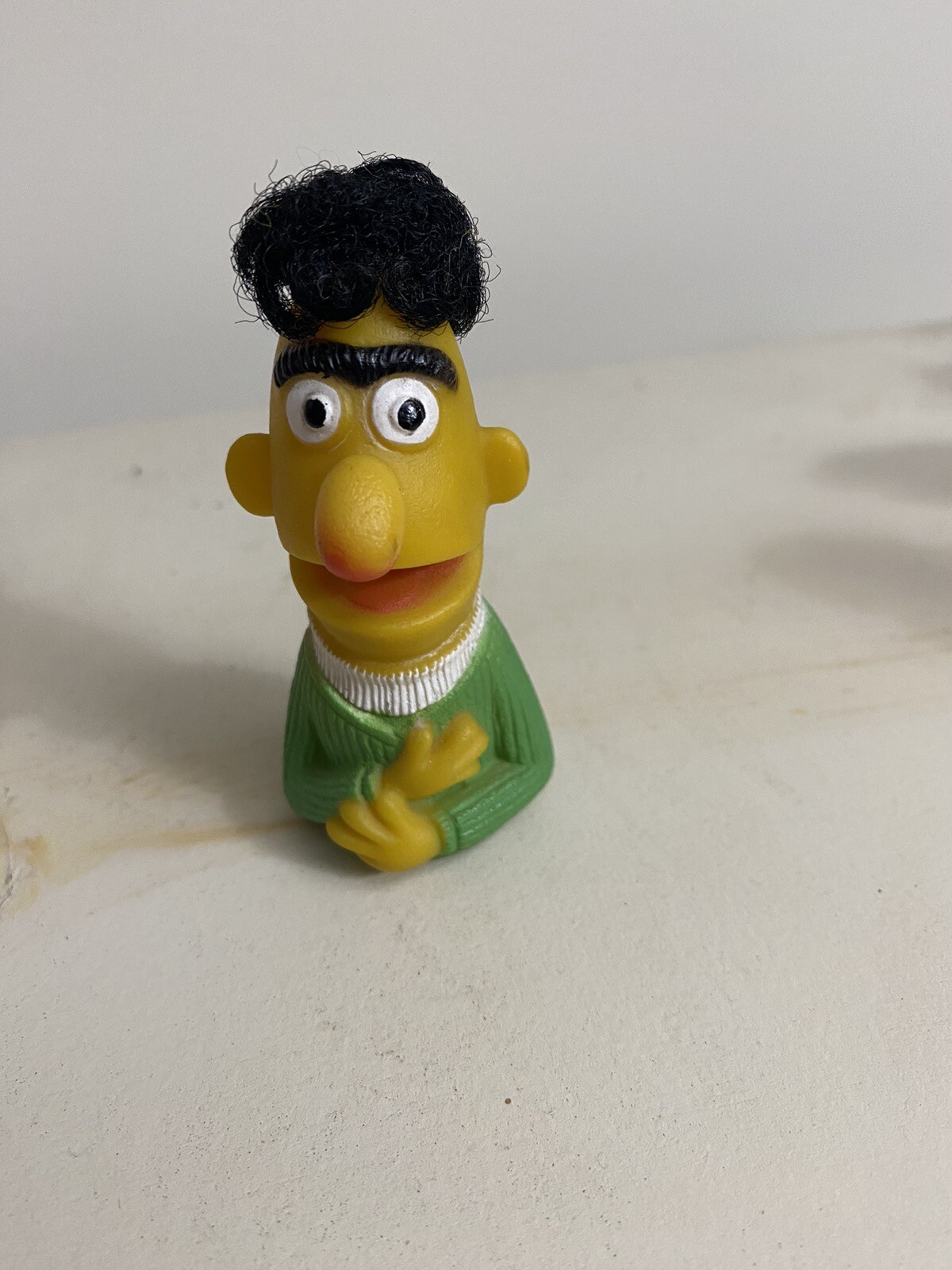 Vintage Sesame Street Big Bird Upright Puzzle Plus Character Finger