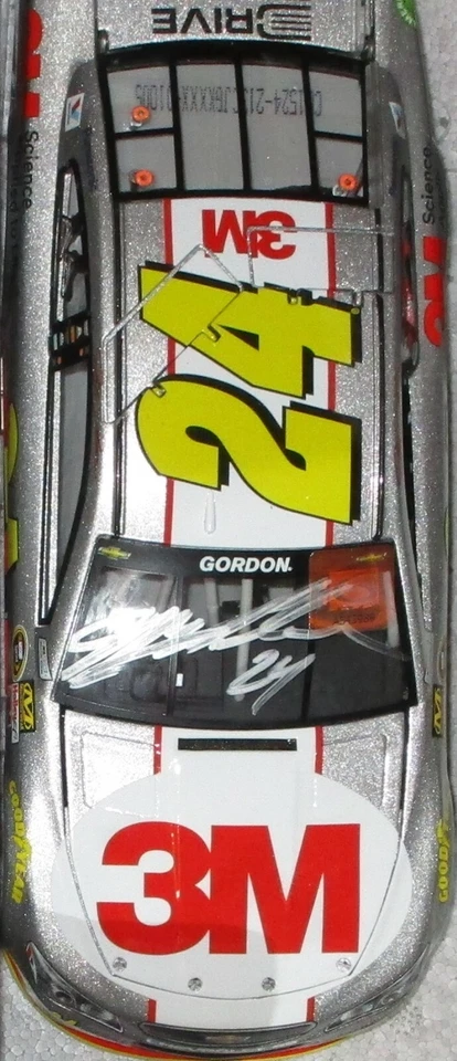 Jeff Gordon 2015 3M Raceday autografiado 1/24 auto #1005/1705 con certificado de autenticidad de Holorgram bonito Foto 2 de 4