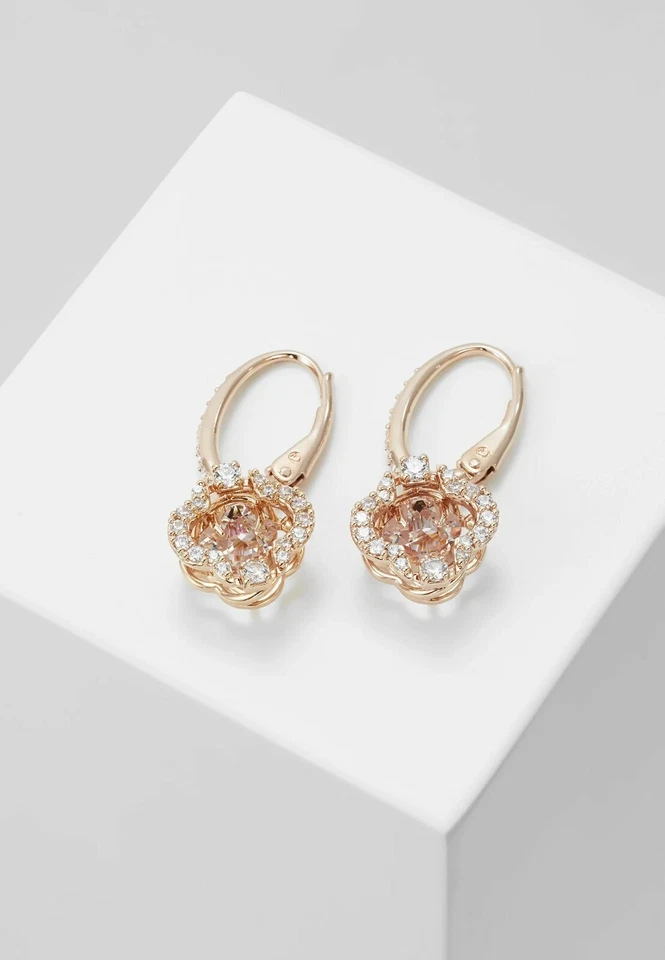 New in Gift Box SWAROVSKI 5516477 Rose Gold Pink Sparkling Dance Clover Earrings - Image 2 of 4