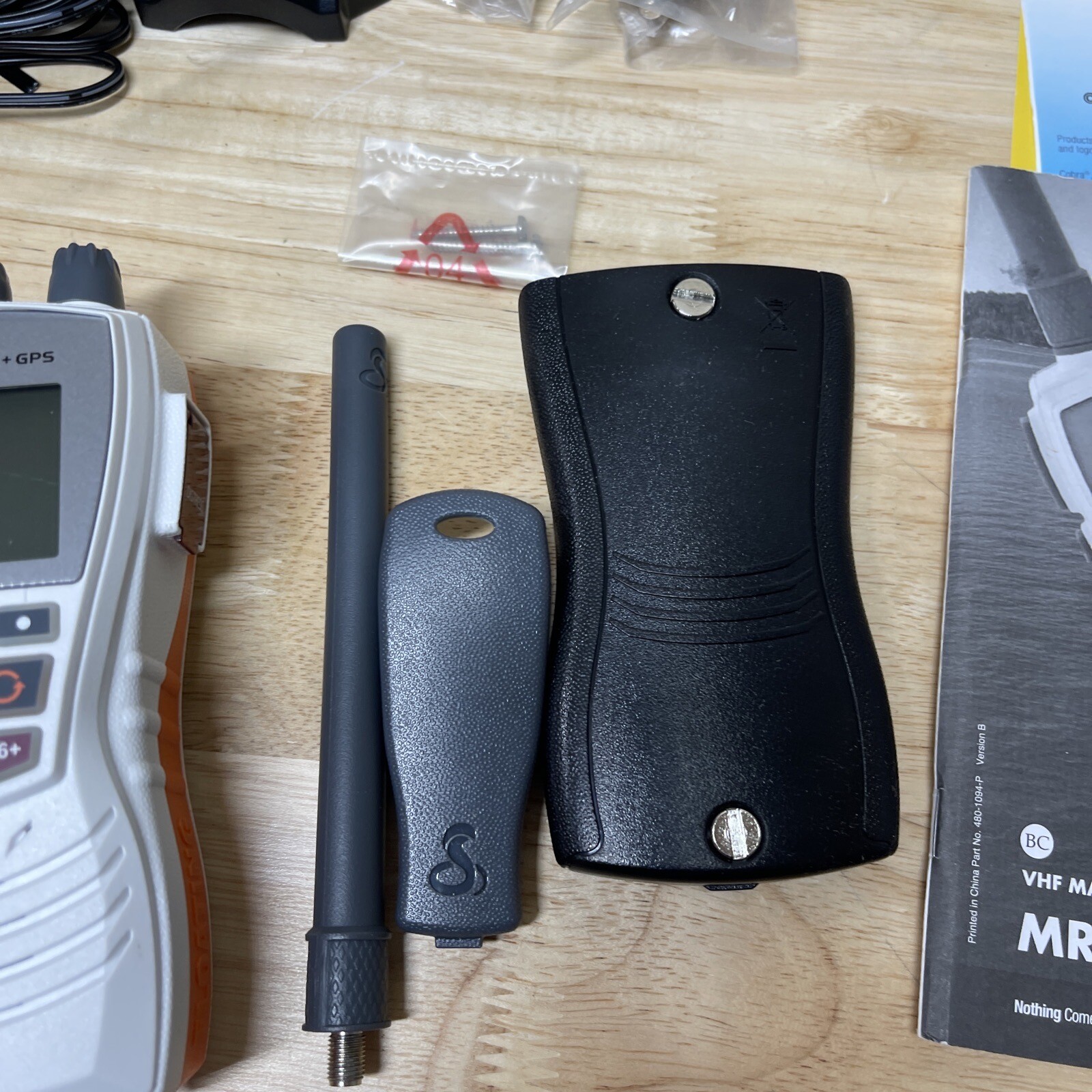 Cobra HH600 Marine VHF Radio Submersible Floating Emergency Bluetooth