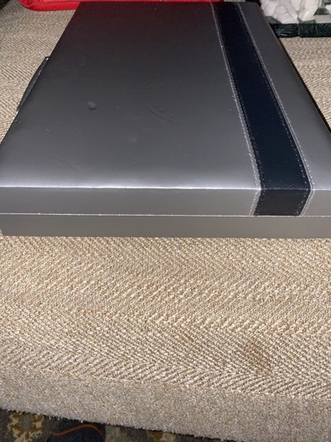 Vintage Backgammon Set Gray Leatherette Case Dice Black And White Fun Game! - Picture 9 of 12