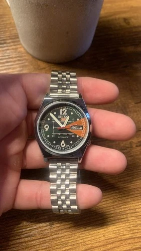 Vintage Seiko 5 Men's Watch Day/Date 6309 Automatic 1970s-1980s Sports Dial