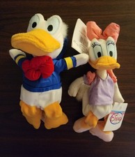 VINTAGE NEW NWT Disney Store DONALD  DAISY DUCK Bean Bag Plush Set Of 2