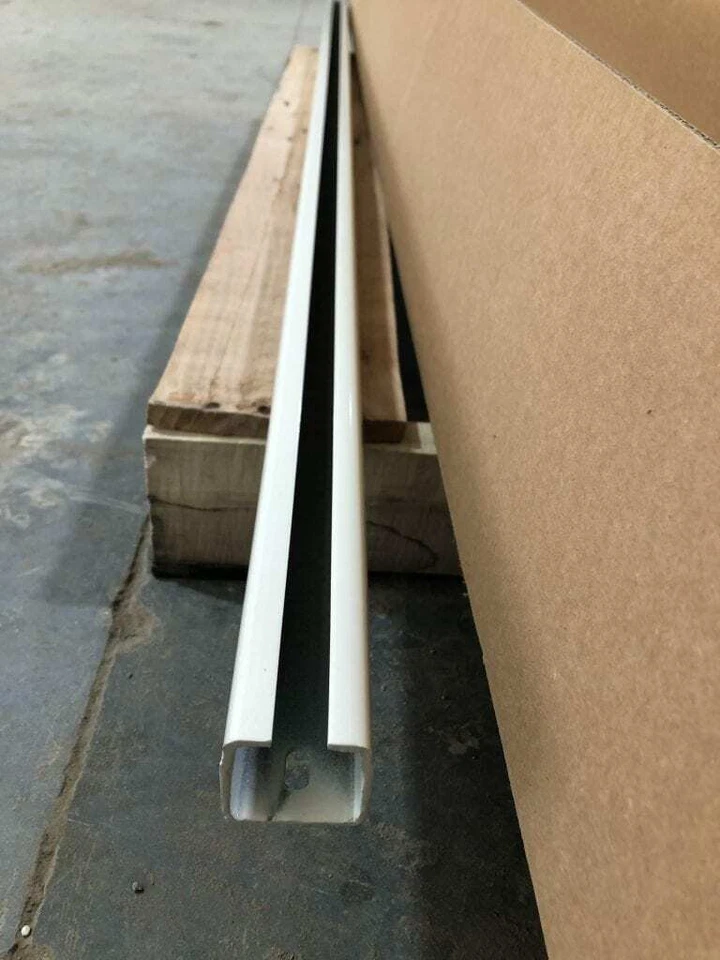 Puente de acero pintado beige Hubbell 6 pies X 1-1/2" / riel de pista 50 lb - nuevo en caja de 5 piezas Foto 2 de 4