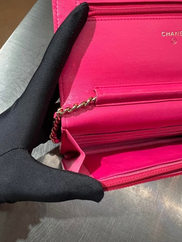 Authentic Stylish Chanel WOC Wallet Ob Chain Crossbody Bag Crafted Rose - Red Ca - Picture 10 of 21