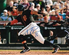 YANGERVIS SOLARTE   SAN FRANCISCO GIANTS   ACTION SIGNED 8x10