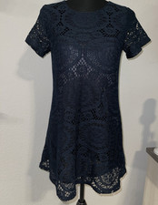 Xhilaration M Navy Solid Lace Shift Dress Round Neck Short Sleeve Lined