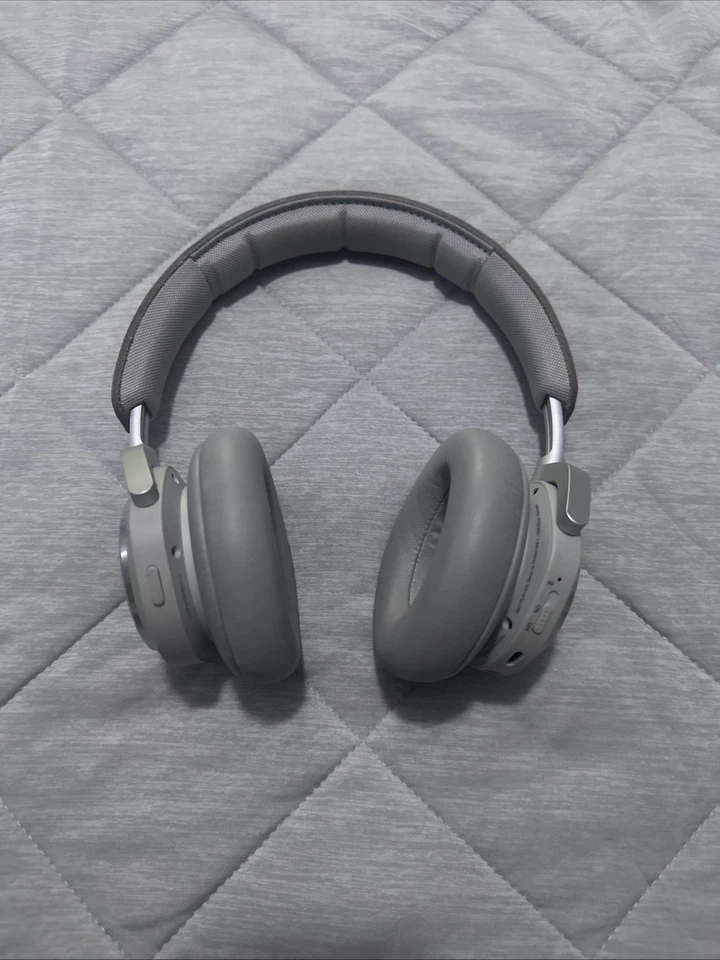 B&o Replay H7 Headphones Over Ear Silver Used - Image 2 of 4