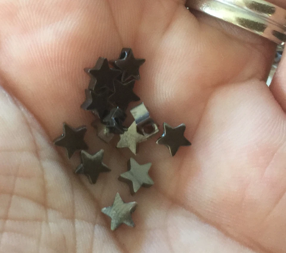 Lote De Cuentas Estrella Deseo Caprichoso Estudio Metal Hematita Color M. Haskell De Colección Foto 2 de 3