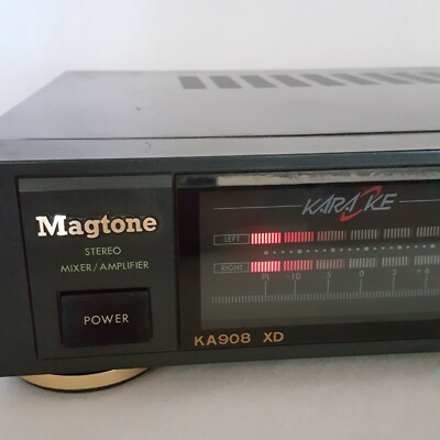Skytronic AV-100 amplificateur stéréo pour karaoké | Bax Music