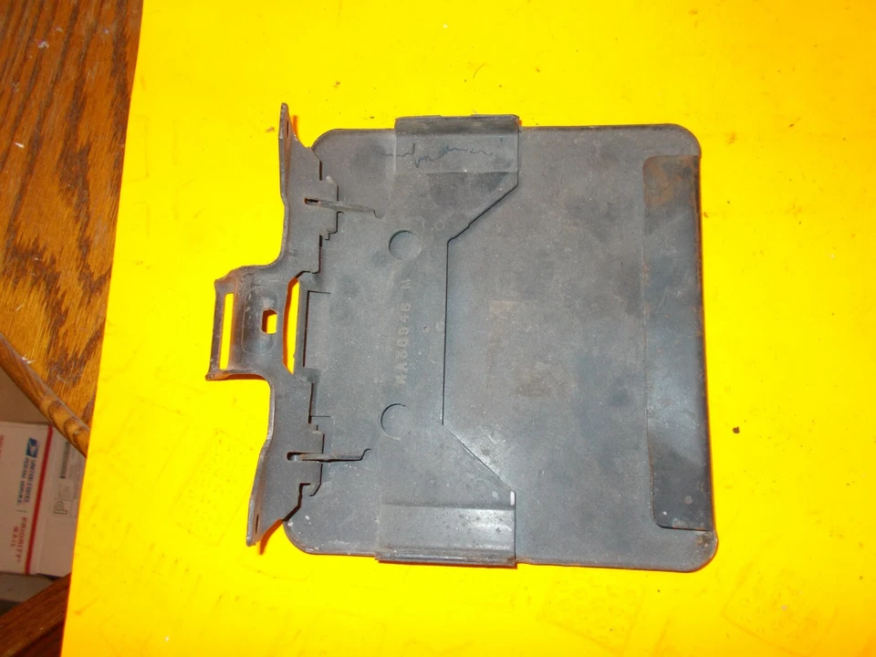 Chevy GMC S10 S15 1982-93 JIMMY BLAZER PUERTA GASOLINA COMBUSTIBLE PUERTA CUBIERTA GM Foto 2 de 2