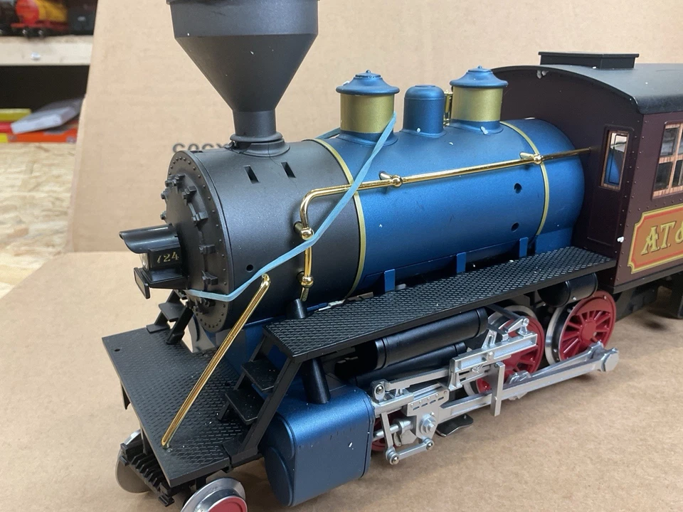 PIKO G GAUGE STEAM LOCOMOTIVE 2-6-0 MOGUL AT &SF W/TENDER 38217 DCC SOUND WORKS! - Image 4 of 4