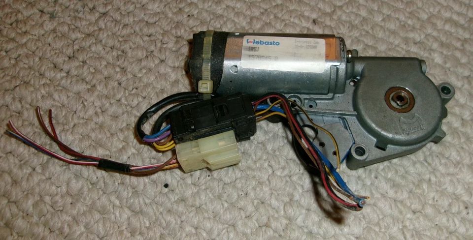 BMW 525i E34 1989-95 OEM techo corredizo motor con coletas OE # 1378645,0 Foto 2 de 4