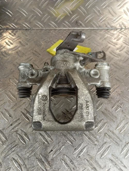 Etrier arriere droit (freinage) RENAULT MASTER 3 PHASE 3 440013972R - Photo 3/3