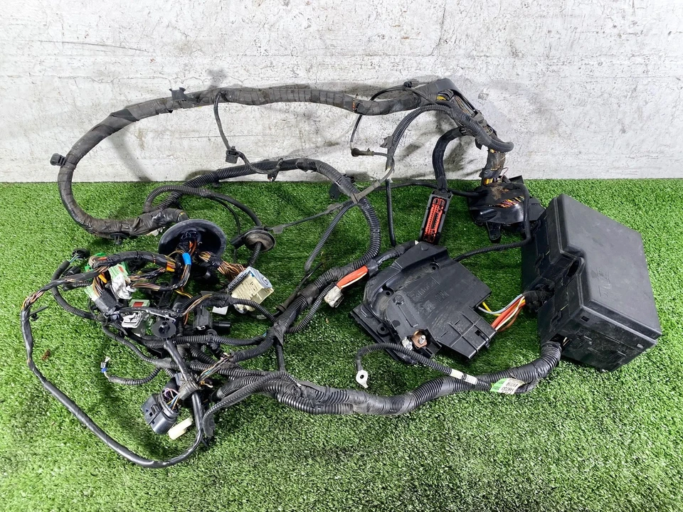 16-18 FORD FOCUS 2.0L FWD COMPARTIMENTO DO MOTOR FIO CHICOTE DE FIOS TEAR COM CAIXA DE FUSÍVEIS FABRICANTE DE EQUIPAMENTO ORIGINAL - Imagem 3 de 3