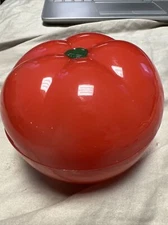 Hutzler Tomato Saver Keeper Storage Container - Vegetable Saver