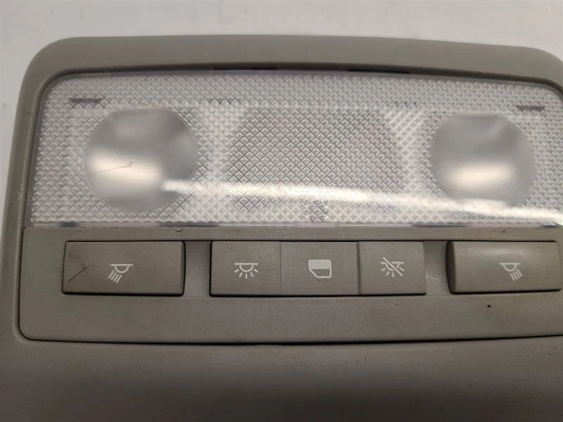 Chevrolet Trax 2015-2020 techo delantero consola sin techo corredizo  Foto 2 de 4