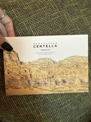 Skin1004 Madagascar Centella Travel Kit 5 Travel Size  5-Piece Skincare Set NIB