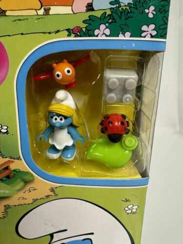 MEGA BLOKS 10707 Smurfs 39 Piece Smurfette Set (2010) Peyo *BRAND NEW* - Picture 2 of 9