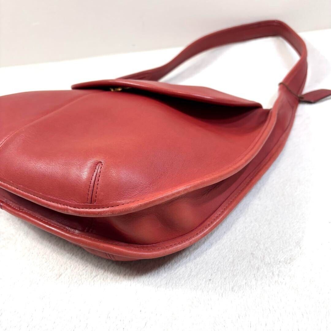 COACH Classic Coach Ergo Flap Shopper #9029 from 1997 COACH Classic Coach Ergo Flap Shopper #9029 from 1997