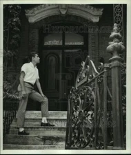 Press Photo Martin Horst Home's Front Door Seen Through Front Gate, Mobile