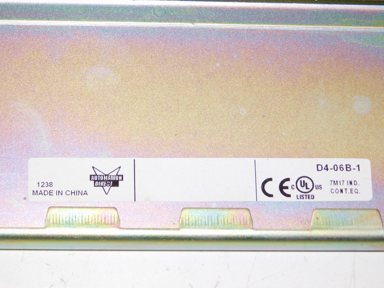 Koyo Automation Direct D4-06B-1 6 Module Card Slot Base Chassis Panel Mount Unit