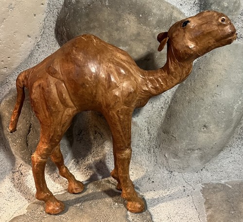 VTG DROMEDARY CAMEL LEATHER WRAPPED Statue Glass Eyes 8.5” Tall x 9.5” L  Decor