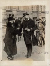 1924 Press Photo Mr. Thorvald Stauning, Prime Minister of Denmark, with his wife