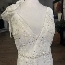 Ina For Mac Duggal Stunning Wedding Gown, Size 14 With Floral Bow Detail