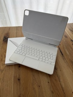 Apple Magic Keybord für iPad Pro 12 9 (6th Gen)