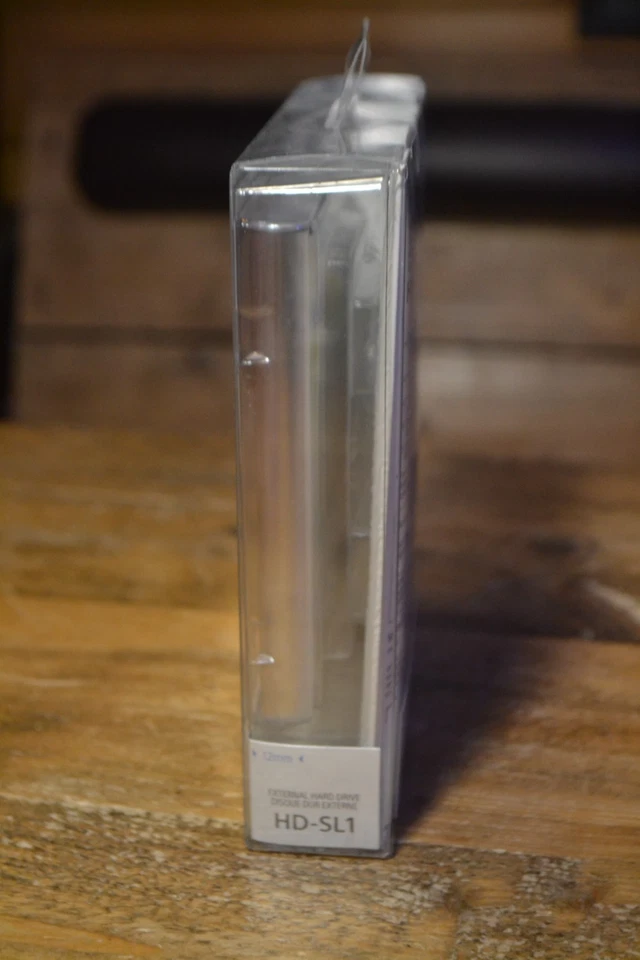 SONY  HD-SL1 Aliminum 1TB External Hard Drive PC/Mac NEW - Image 3 of 4