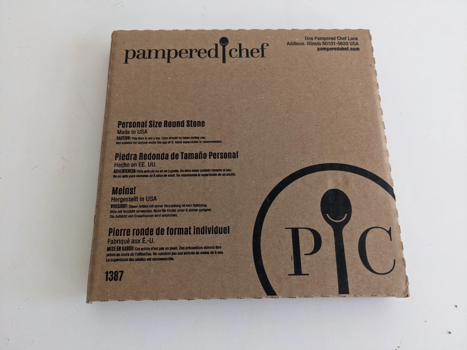 pampered chef personal size pizza stone NIB includes scraper Instructions
Opens in a new window or t